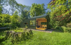 Ngôi nhà cabin ẩn mình vào môi trường xanh