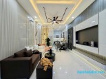 BÁN NHÀ QUẬN 10 – SIÊU PHẨM LUNG LINH – NHÀ XINH ĐÓN TẾT