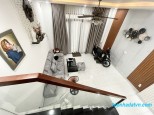 Đường Cách Mạng Tháng Tám, 5