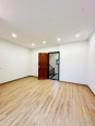 Đường Việt Hưng, Việt Hưng