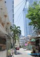 Bán đất khu phố tây quân trấn đường Hùng Vương - Nha Trang , cách biển 300m
Dt : 226m2 ngang 7,3m -