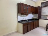 Cho thuê phòng tầng 1, diện tích 20m2 tại ngõ 5 Hoàng Quốc Việt- Nghĩa Đô- Hà Nội.