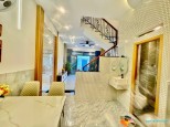 HẺM XE HƠI - HẺM THÔNG - KHU DÂN TRÍ AN NINH - NGANG GẦN 5M BỀ THẾ - NHÀ MỚI FULL NỘI THẤT VÀO Ở